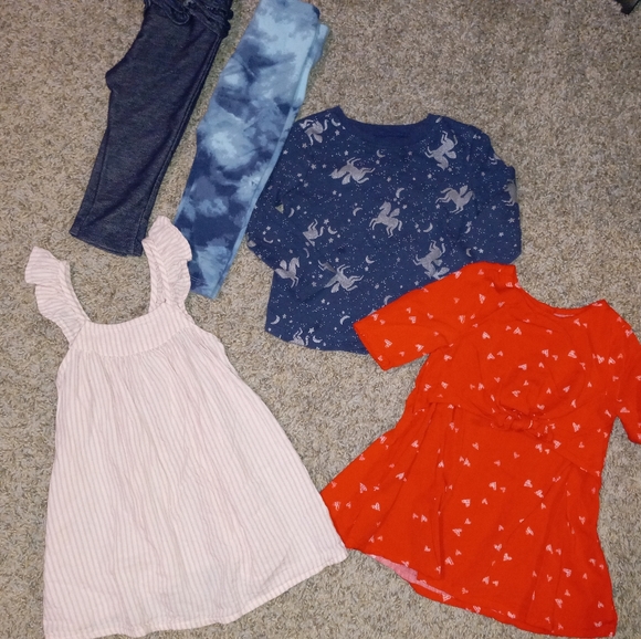 Old Navy 18-24 Months Bundle - Picture 1 of 6